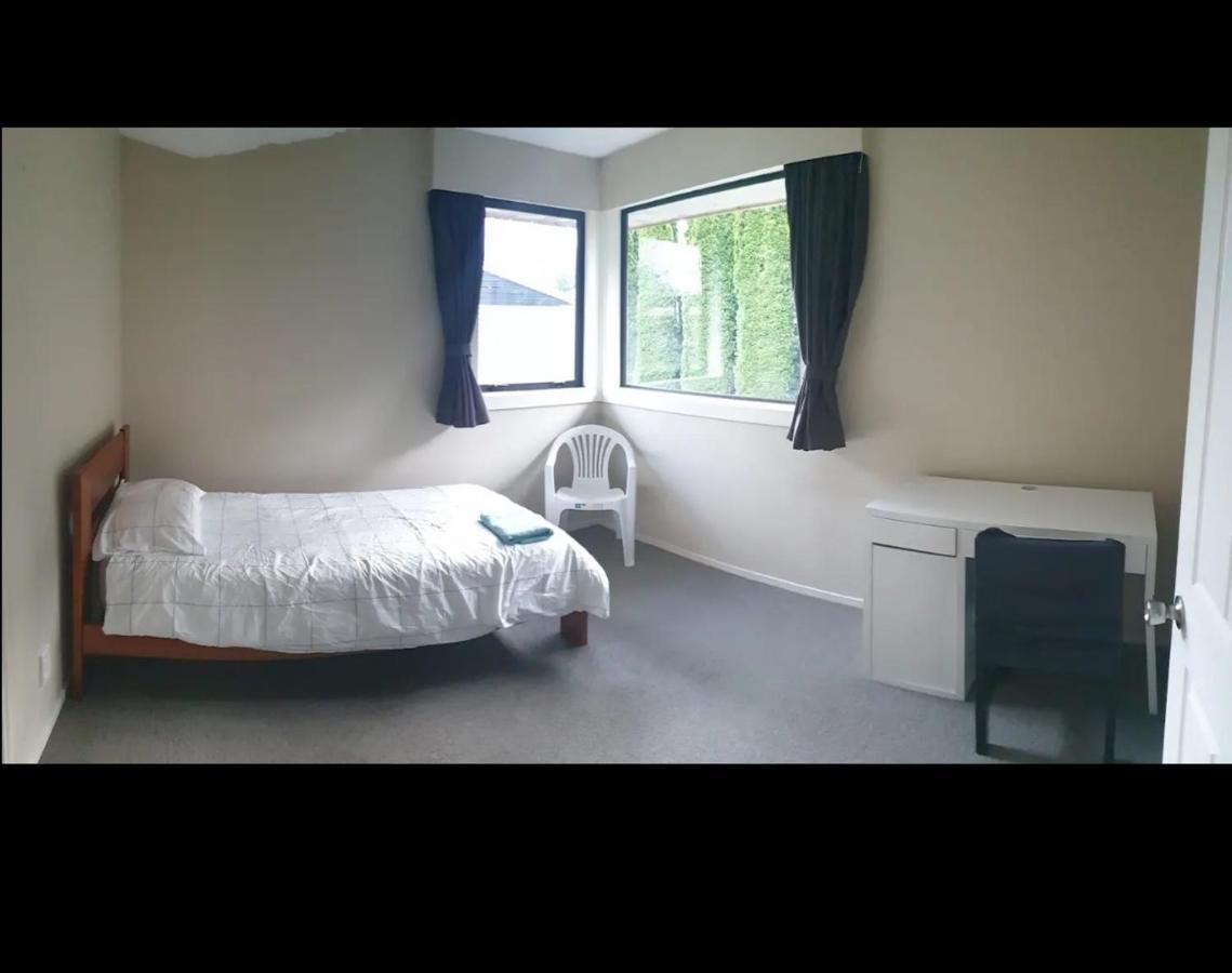 Highland Place Avonhead Крайстчърч Екстериор снимка